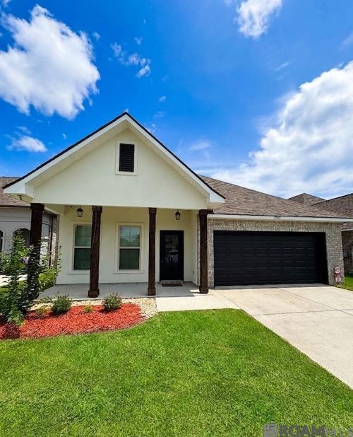 17048 Avocet Dr, Prairieville, LA, 70769-4739 | Card Image