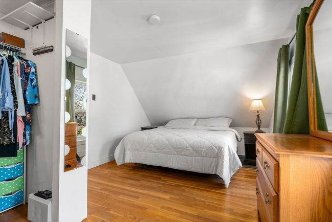 52 Pleasant St, House other with 3 bedrooms, 2 bathrooms and 2 parking in Franklin MA | Image 16