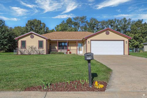 3929 Forrest Lane, Manhattan, KS, 66502 | Card Image