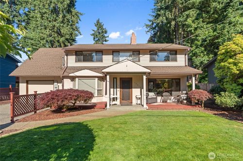 17310 Palatine Ave N, Shoreline, WA, 98133-5257 | Card Image