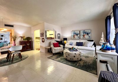 165 Waltham G, Condo with 1 bedrooms, 1 bathrooms and null parking in West Palm Beach FL | Image 2