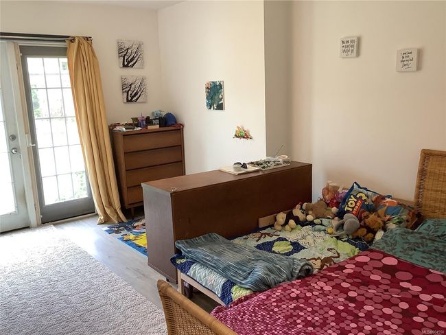 Apartment bedroom | Image 10