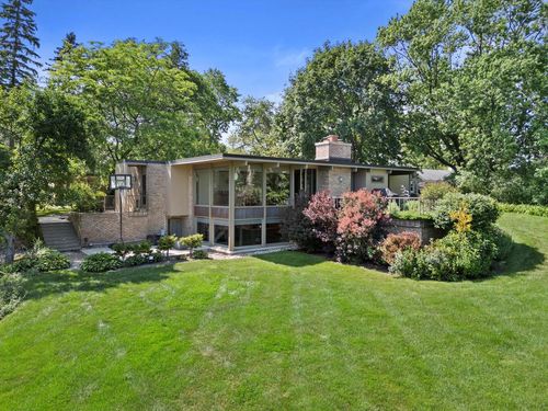 3637 Hennepin Place, North Bay, WI, 53402 | Card Image