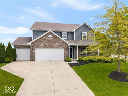 605 Flint Blvd, Fortville, IN, 46040-1396 | Card Image