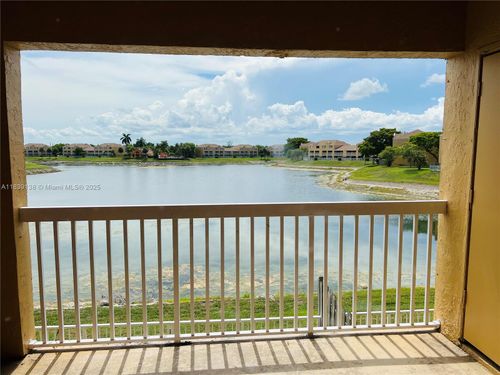 apt-193-5200 Nw 31st Ave, FORT LAUDERDALE, FL, 33309-2556 | Card Image