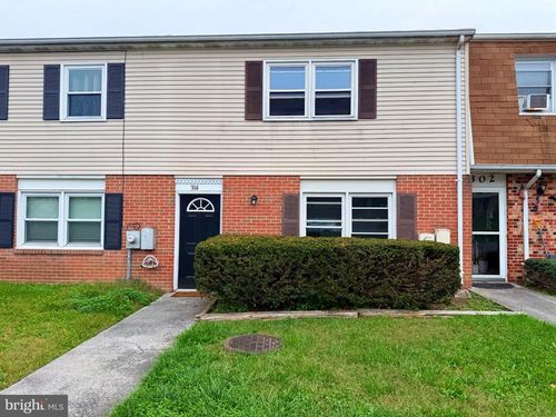 304 Ash Hollow Dr, WINCHESTER, VA, 22602-6230 | Card Image