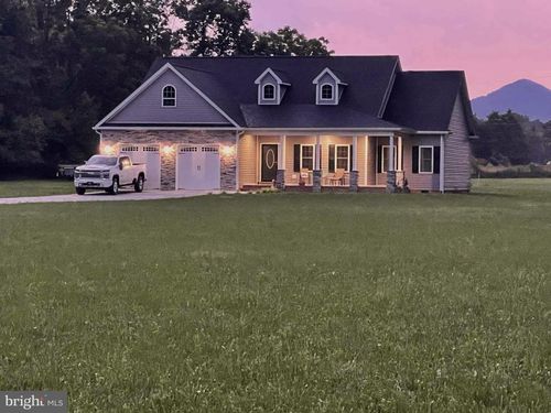 1835 Mill Creek Xrds, LURAY, VA, 22835-6620 | Card Image