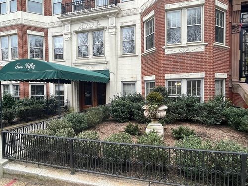22-250 Commonwealth Ave, Boston, MA, 02116-2409 | Card Image