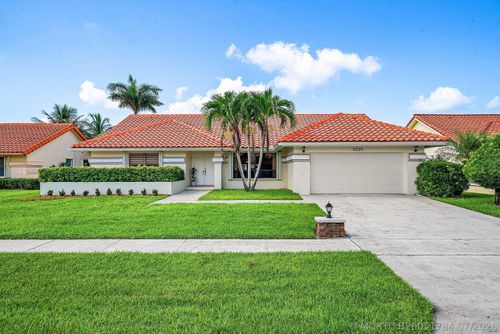 9295 Sun Pointe Dr, Boynton Beach, FL, 33437-3353 | Card Image