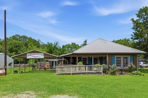 9282 State Highway 75 S, New Waverly, TX, 77358-4222 | Card Image