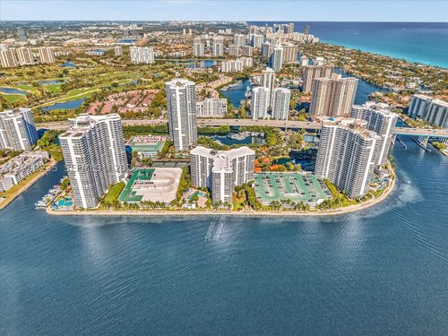 1004-3530 Mystic Pointe Dr, Aventura, FL, 33180-4527 | Card Image