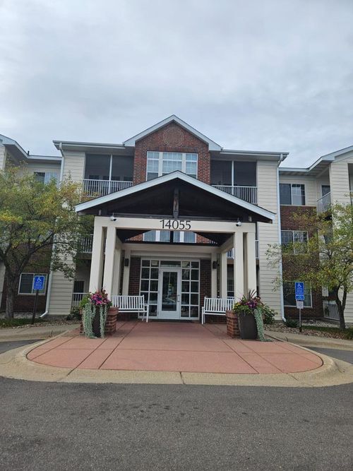 204-14055 Granite Avenue, Apple Valley, MN, 55124 | Card Image