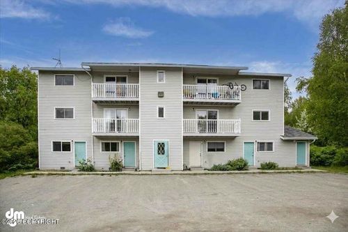 15955 E Ptarmigan Rd, Palmer, AK, 99645-7820 | Card Image
