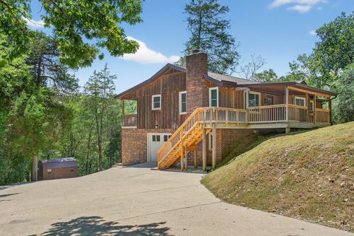 3390 Tyree Springs Rd, Hendersonville, TN, 37075-8462 | Card Image