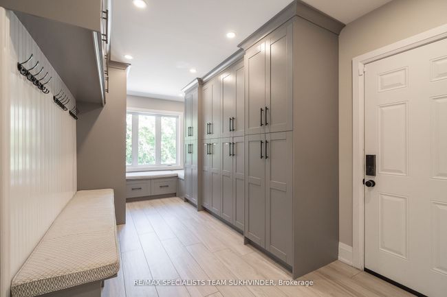 19 Rouge River Cir, House other with 4 bedrooms, 3 bathrooms and 6 parking in Markham ON | Image 11