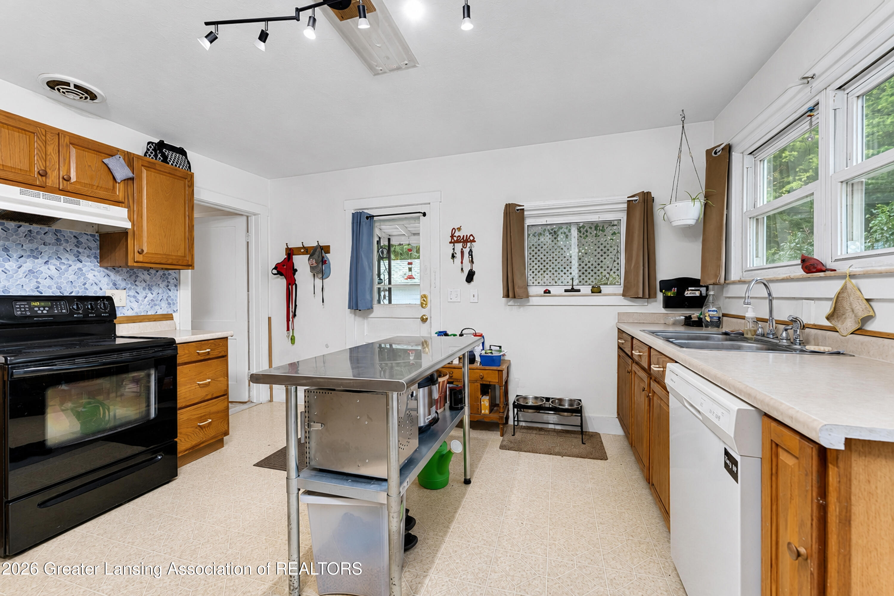 Residential in Grass Lake 3