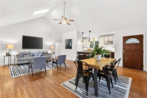 421 Emory Dr Ne, Atlanta, GA, 30307-1148 | Card Image