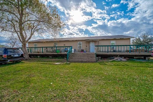 15510 Marek Ln, Guy, TX, 77444-8709 | Card Image