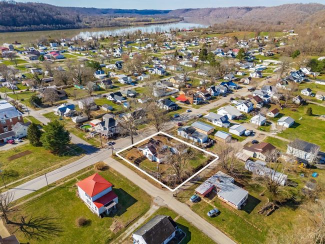 21 W 8 Th St, House other with 3 bedrooms, 1 bathrooms and null parking in Manchester OH | Image 14