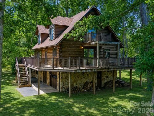 270 Dana Rd, Green Mountain, NC, 28740-9224 | Card Image