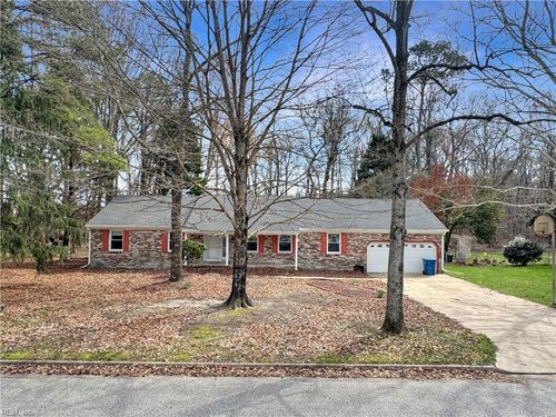 11 Dorothy Dr, Poquoson, VA, 23662-1201 | Card Image