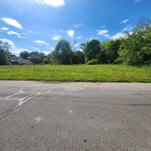 5040 Fernwood St, Detroit, MI, 48204-2918 | Card Image