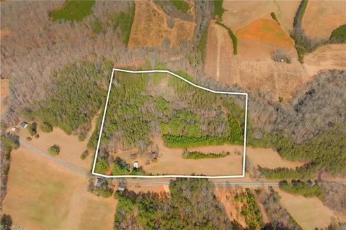 3364 Nc 66 Hwy S, Westfield, NC, 27053 | Card Image