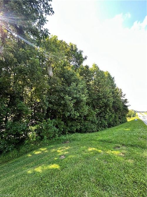 00 Us Highway 220, Madison, NC, 27025 | Card Image