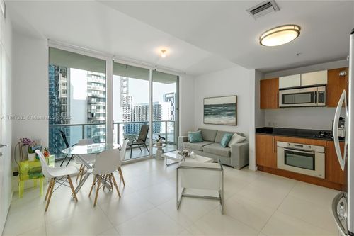 apt-2309-300 S Biscayne Blvd, Miami, FL, 33131-5372 | Card Image
