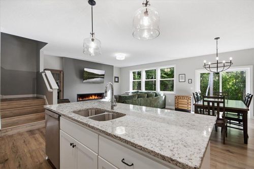 31594 Green Scene Dr, Breezy Point, MN, 56472-3893 | Card Image