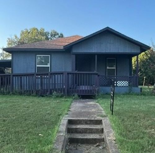 1038 E Maddox Ave, Fort Worth, TX, 76104-7559 | Card Image