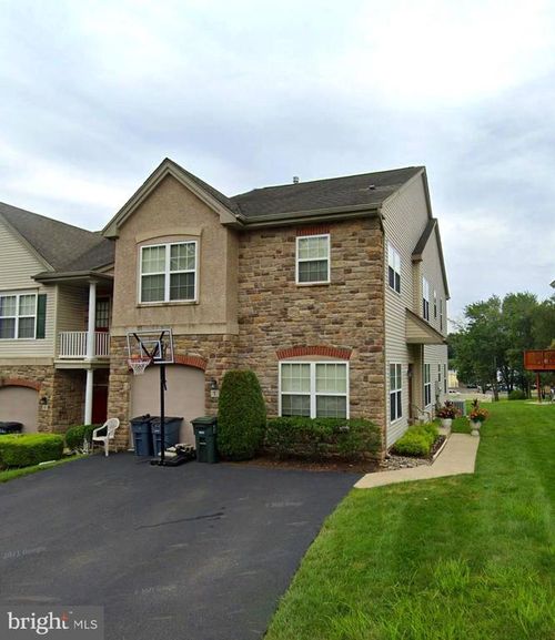 7 Dukes Way, FEASTERVILLE TREVOSE, PA, 19053-6472 | Card Image