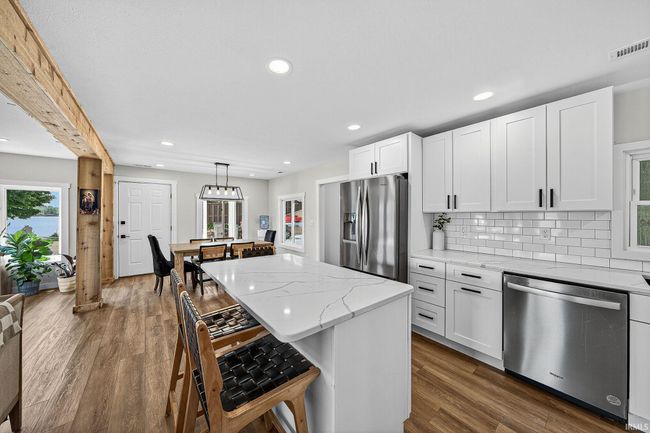 9061 E Hatchery Rd, House other with 3 bedrooms, 2 bathrooms and null parking in Syracuse IN | Image 5
