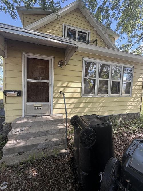 2504 15th Avenue, Menominee, MI, 49858 | Card Image