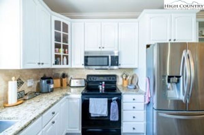 Kitchen | Image 14