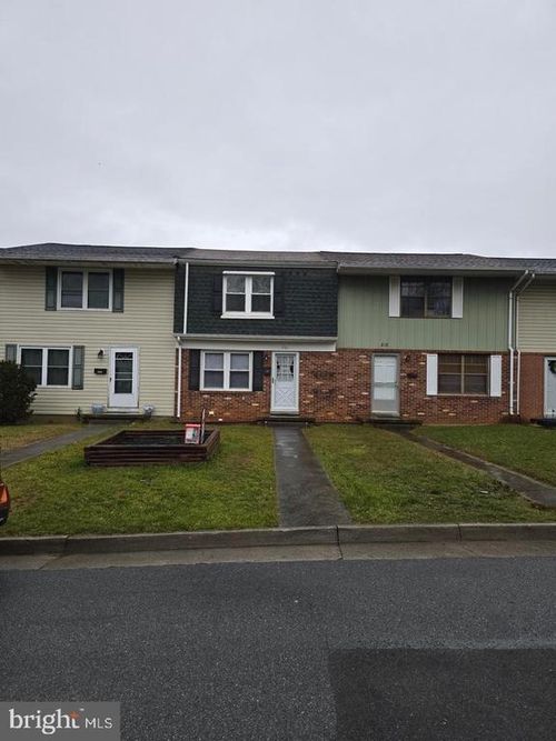 216 Cameron St, BERRYVILLE, VA, 22611-1142 | Card Image
