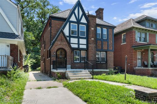 2717 Burlingame St, Detroit, MI, 48206-3110 | Card Image