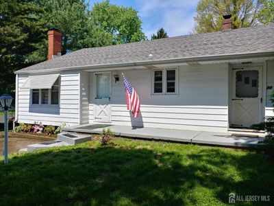 73 Edgemere Avenue, House other with 3 bedrooms, 1 bathrooms and null parking in Plainsboro NJ | Image 1