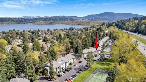 c305-4717 W Lake Sammamish Pkwy Se, Issaquah, WA, 98027-9338 | Card Image