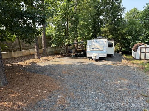103 Powder Horn Trl, Mount Gilead, NC, 27306 | Card Image