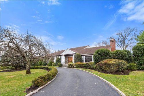 40 Meadow Rd, Scarsdale, NY, 10583-7639 | Card Image