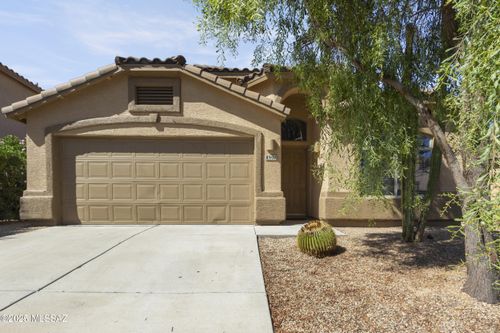 8901 N Misty Brook Drive, Tucson, AZ, 85743 | Card Image