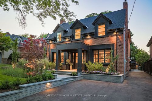 142 Buckingham Ave, North York, ON, M4N1R6 | Card Image