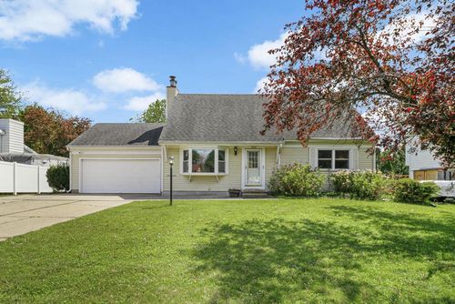 5737 Williamsburg Way, FITCHBURG, WI, 53719 | Card Image
