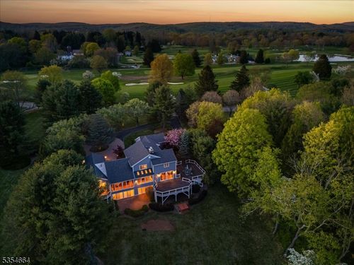 3 Golf Ln, Mendham Twp, NJ, 07945-3201 | Card Image