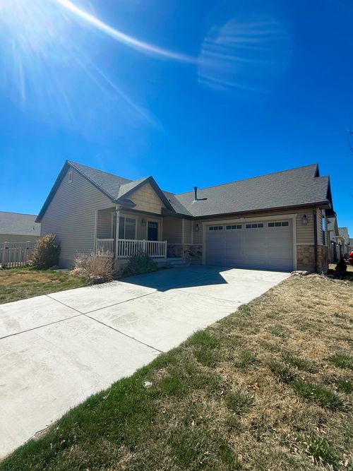 1612 Shadow Dr, Eagle Mountain, UT, 84005-4771 | Card Image
