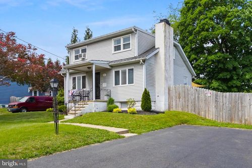 61 Mcadoo Ave, Hamilton, NJ, 08619-1751 | Card Image
