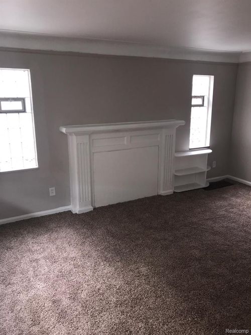 13621 Ashton Rd, Detroit, MI, 48223-3529 | Card Image