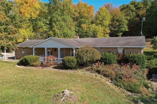 10076 Andora Rd Ne, East Rochester, OH, 44625-9614 | Card Image