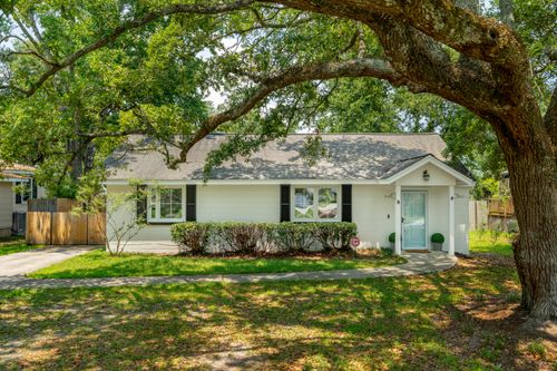 8 Tovey Rd, Charleston, SC, 29407-6743 | Card Image
